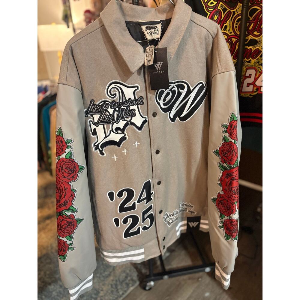 NWT SZ XL - Watson Hotel Embroidered Jack, Gray/Red Roses